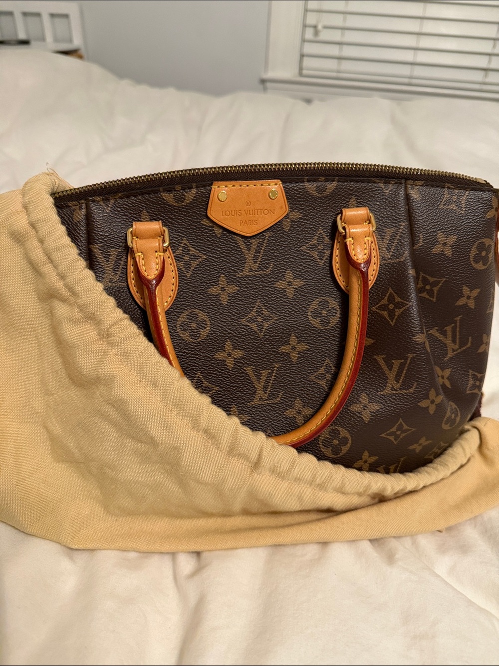 Louis Vuitton Brown Monogram Canvas Shoulder Bag with Tan Trims - Picture 11 of 12